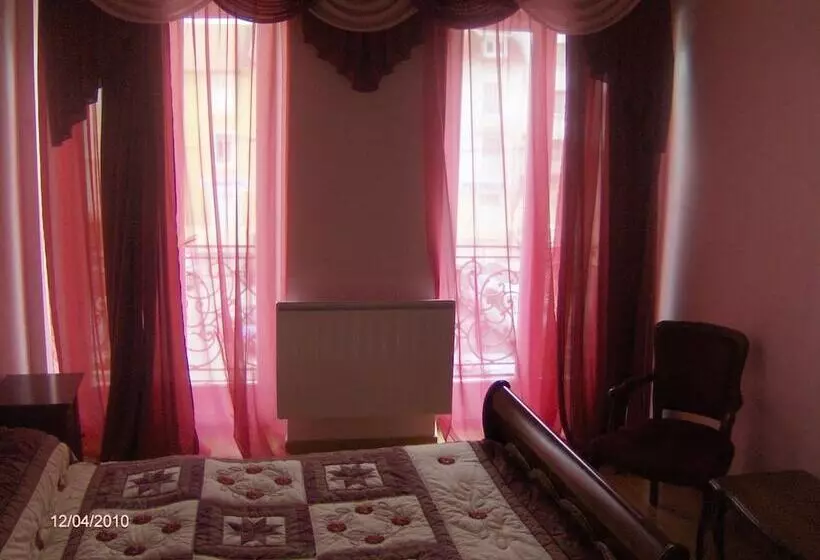 Fotos del hotel Au Pied Du Chateau:  21