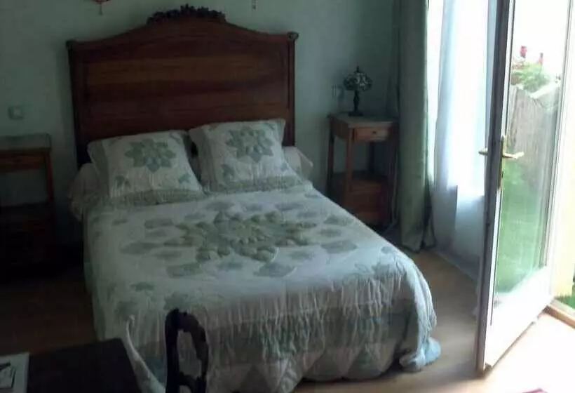 Fotos del hotel Au Pied Du Chateau:  8