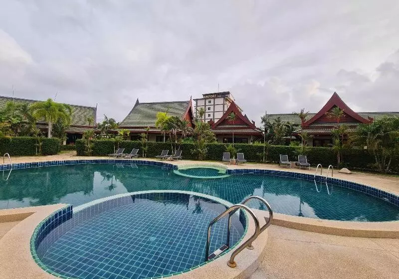 Fotos del hotel Airport Resort & Spa:  2