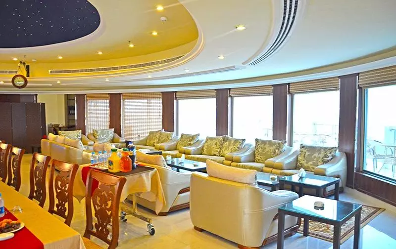 Fotos del hotel Crown Tower:  24