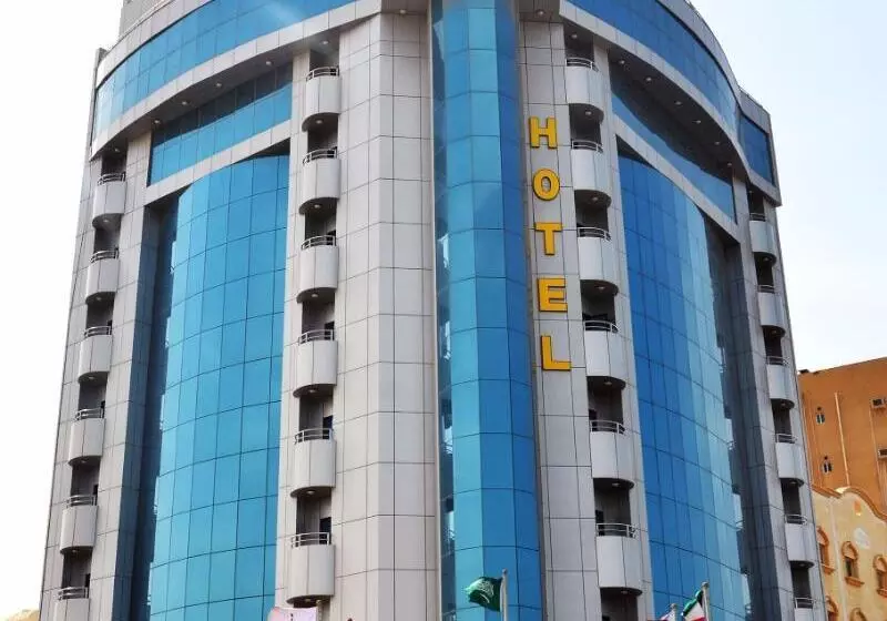 Fotos del hotel Crown Tower:  1