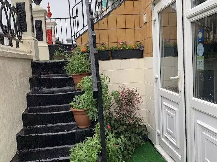 Fotos del hotel Alondra:  4