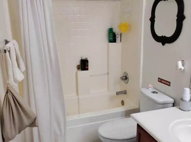 Fotos del hotel Happy Valley House:  4