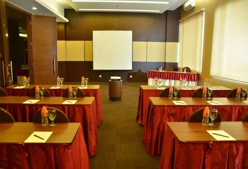 Fotos del hotel Grand Cakra Hotel Malang:  6