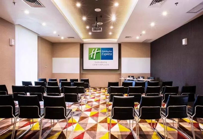 Fotos del hotel Holiday Inn Express Surabaya Centerpoint, An Ihg:  20