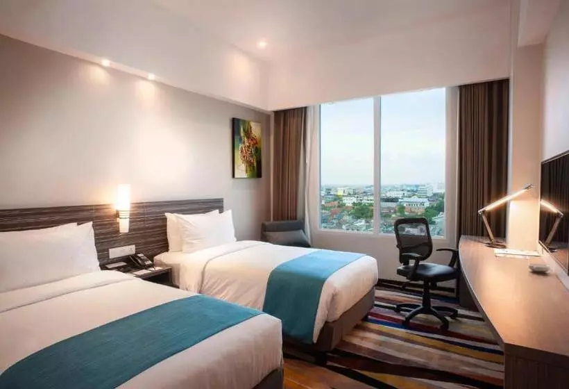 Fotos del hotel Holiday Inn Express Surabaya Centerpoint, An Ihg:  14