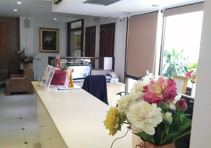 Fotos del hotel Lasalle Suites & Spa:  15