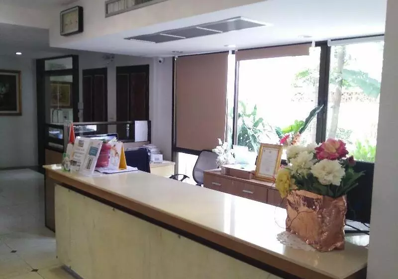 Fotos del hotel Lasalle Suites & Spa:  4