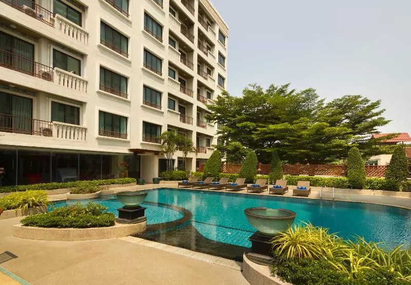 Fotos del hotel Lasalle Suites & Spa:  3