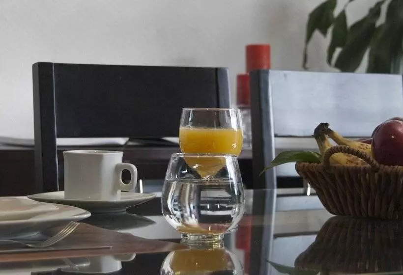 Fotos del hotel Suites Berna 12:  10