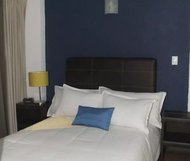 Fotos del hotel Suites Berna 12:  11