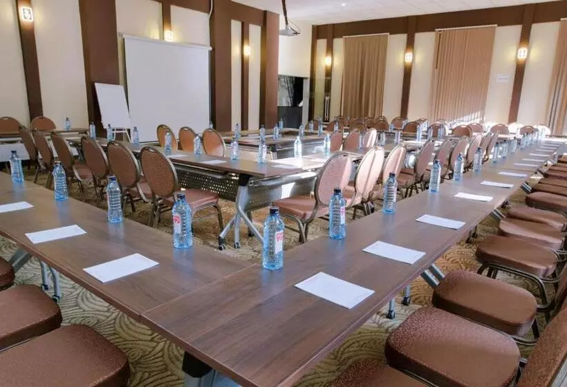 Fotos del hotel West Wood:  12