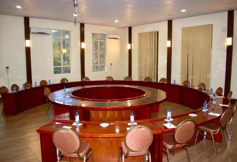 Fotos del hotel West Wood:  2