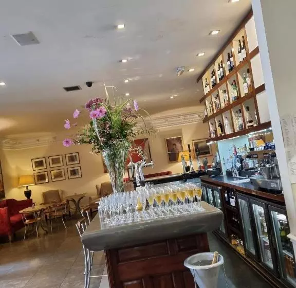 Fotos del hotel The Racquet Club:  4