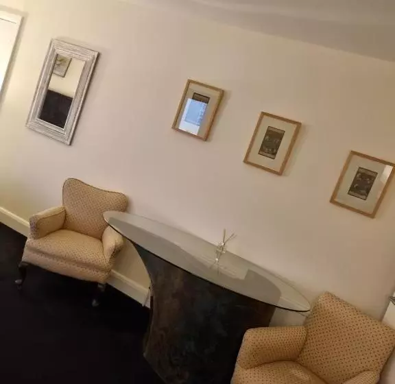 Fotos del hotel The Racquet Club:  2