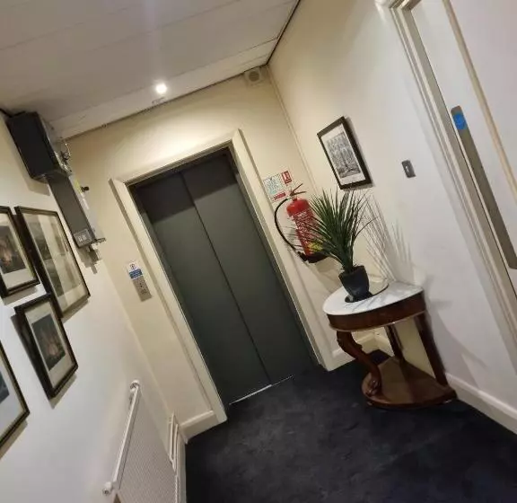 Fotos del hotel The Racquet Club:  3