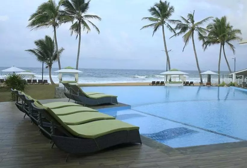 Fotos del hotel Avenra Beach:  2