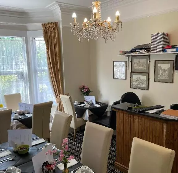 Fotos del hotel Burton Villa Guest House:  8