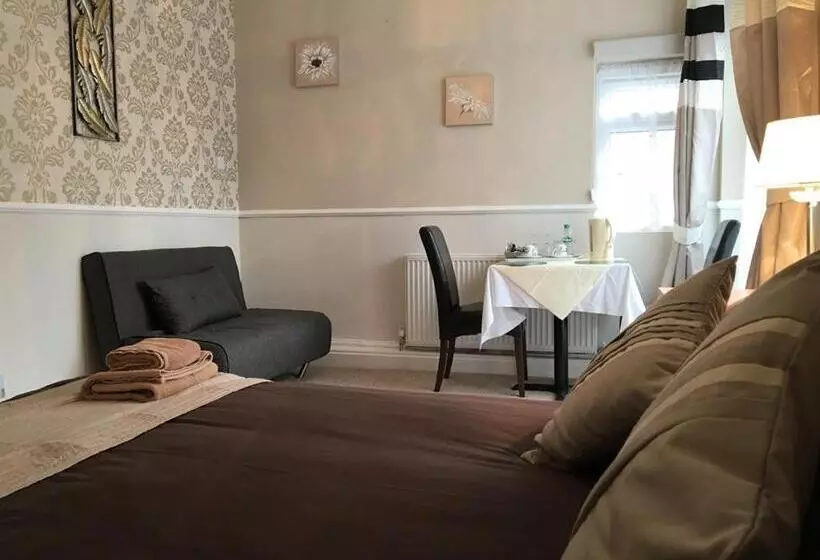 Burton Villa Guest House