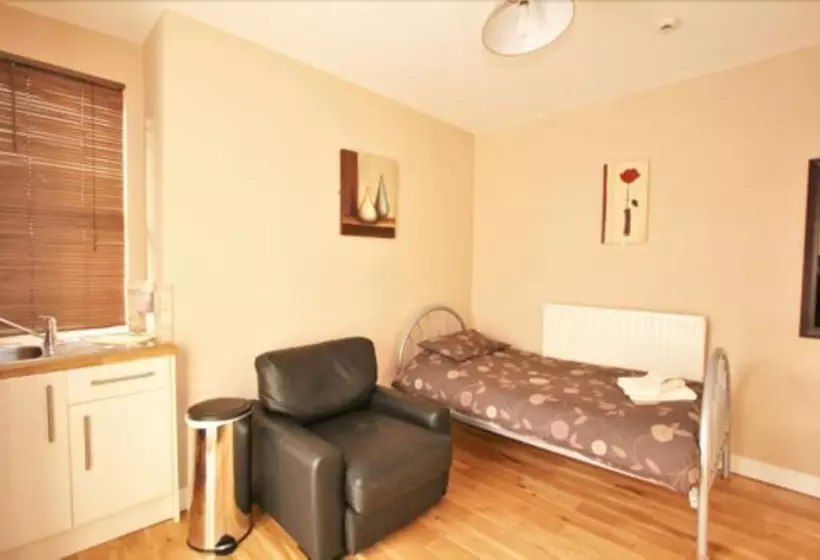 Fotos del hotel Central Studios Gloucester Road By Roomsbooked:  4