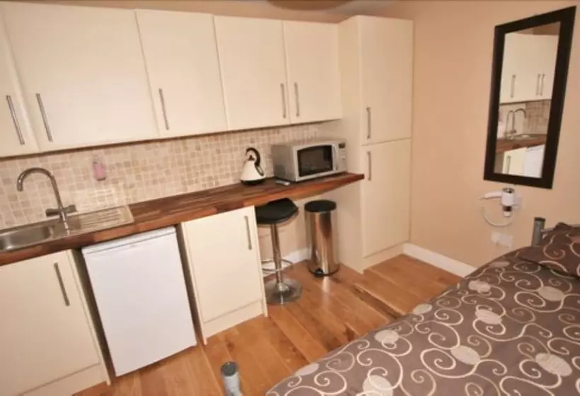 Fotos del hotel Central Studios Gloucester Road By Roomsbooked:  2