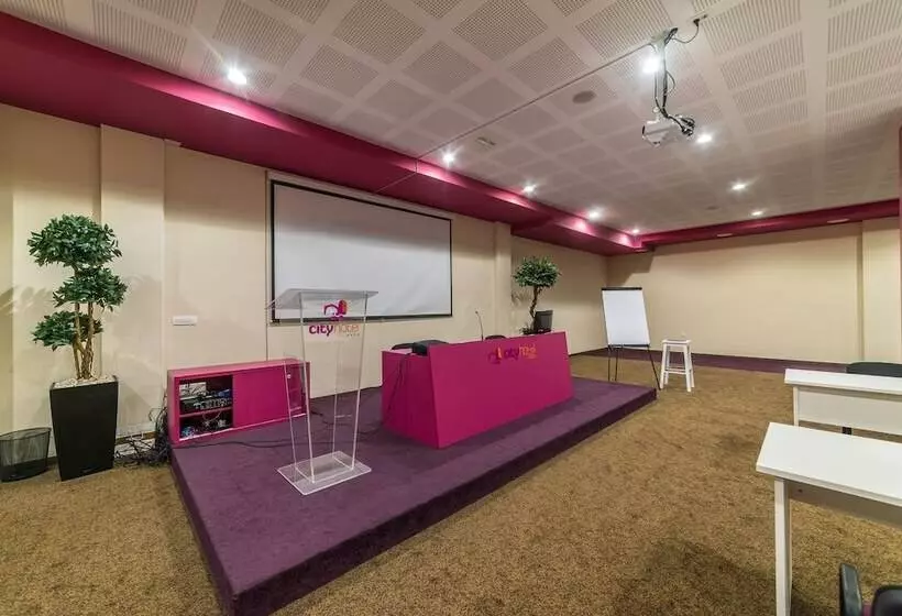 Fotos del hotel City:  12