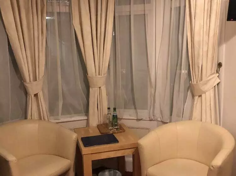 Fotos del hotel The Crown Lodge:  4