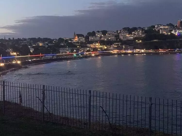 Fotos del hotel The Crown Lodge:  11