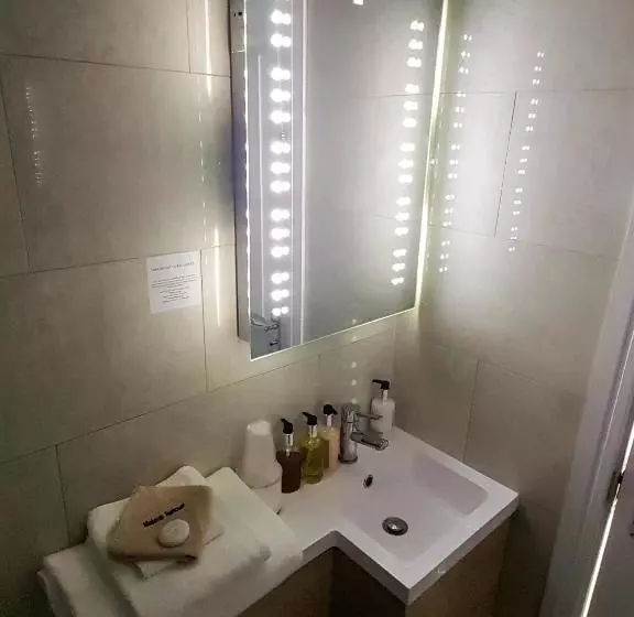 Fotos del hotel Lakeside Guest House:  6