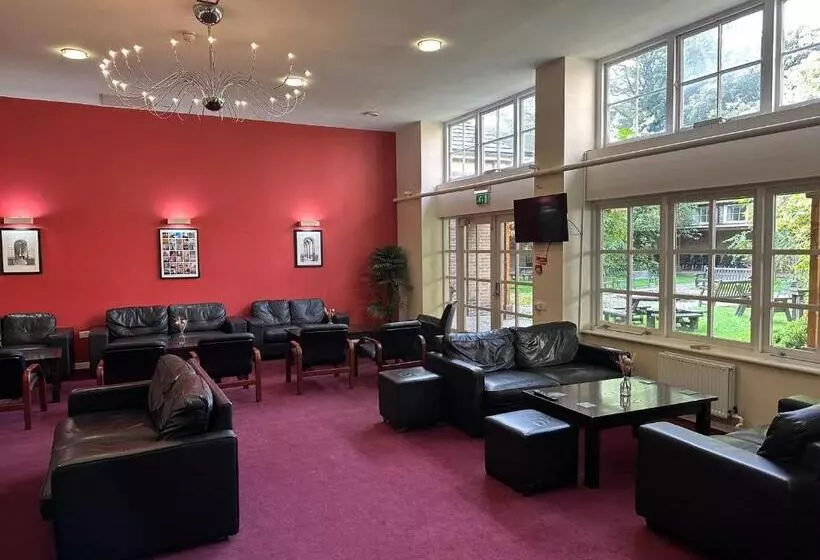 Fotos del hotel Luther King House:  2