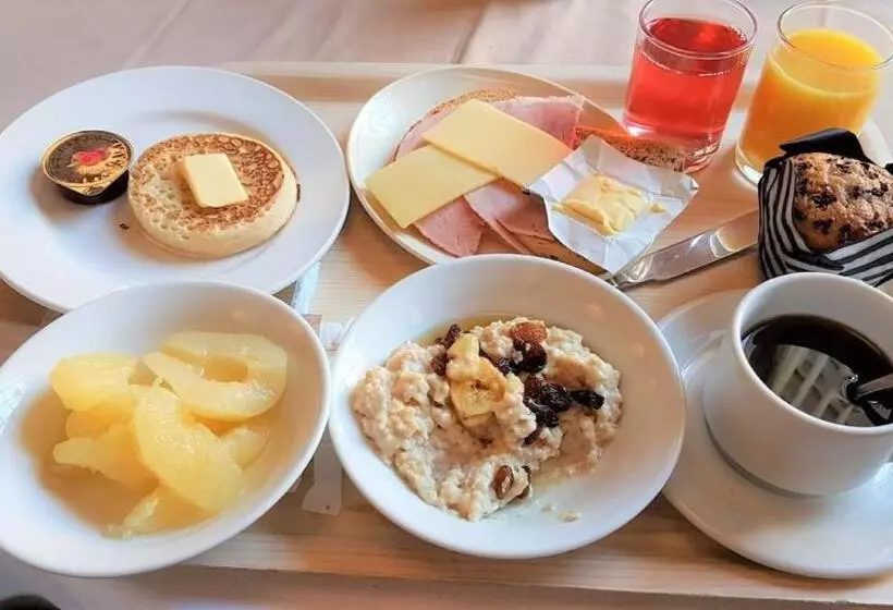 Fotos del hotel Luther King House:  3