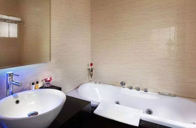 Fotos del hotel Luxeden:  5