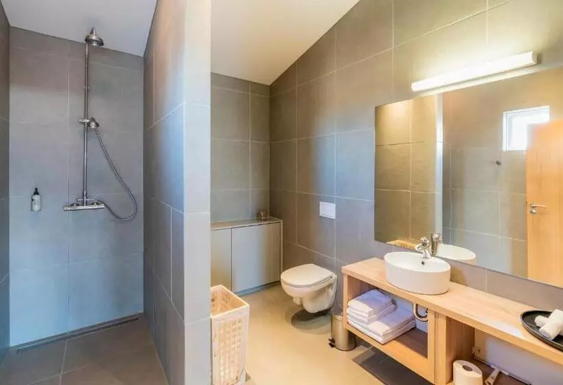 Fotos del hotel Stracta:  7