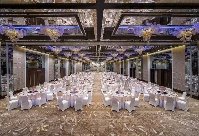 Fotos del hotel Hyatt Regency Dubai Creek Heights:  2