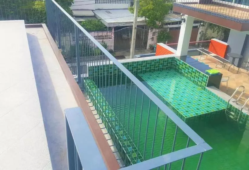 Fotos del hotel Ricco Suvarnabhumi:  2