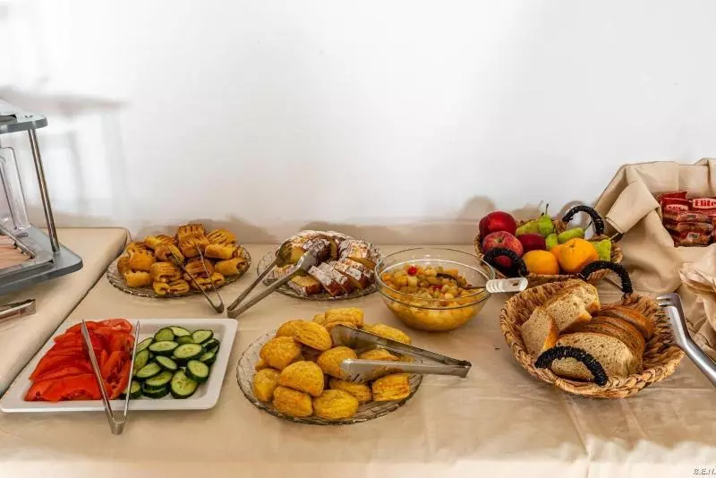 Fotos del hotel Monolithos:  11