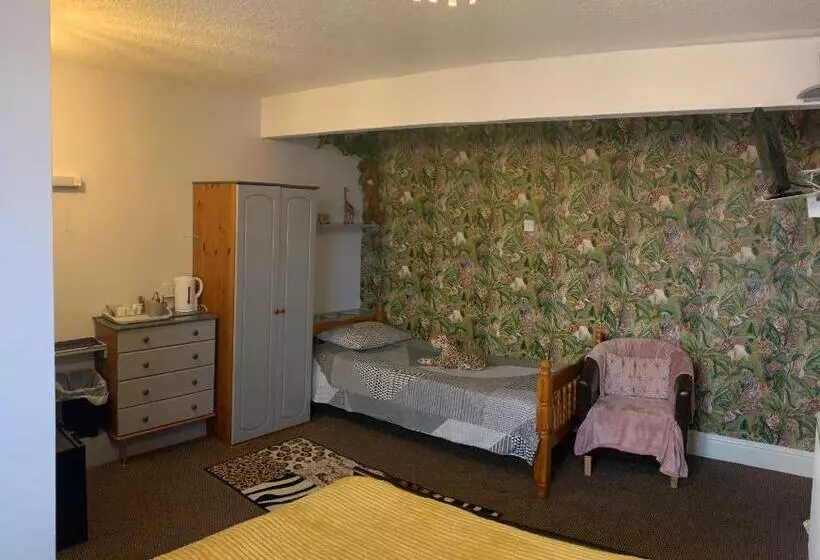 Fotos del hotel Hornby Villa 4*b&b Couples & Families Only:  20