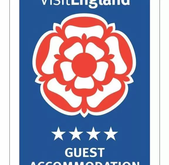 Fotos del hotel Hornby Villa 4*b&b Couples & Families Only:  4