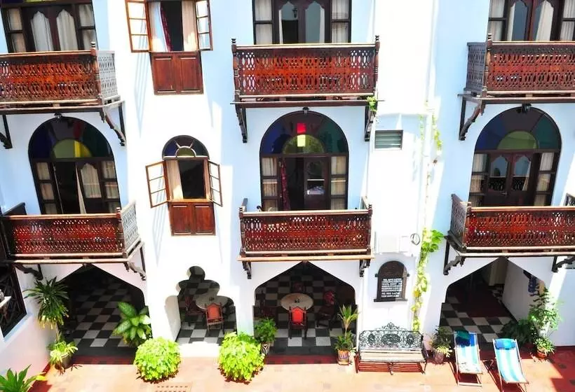 Fotos del hotel Dhow Palace:  25