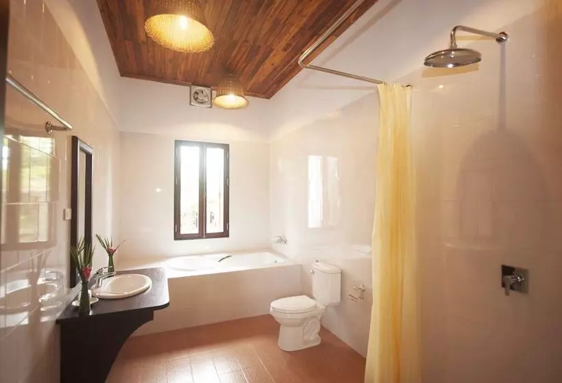 Fotos del hotel Nam Ou Riverside  & Resort:  13