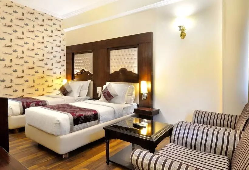 Fotos del hotel Solitaire Chandigarh:  12