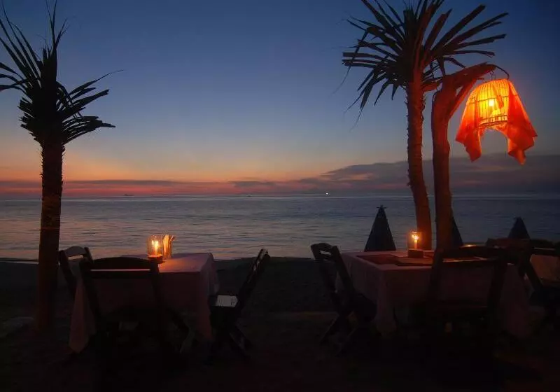 Fotos del hotel Lanta Seafront Resort:  5