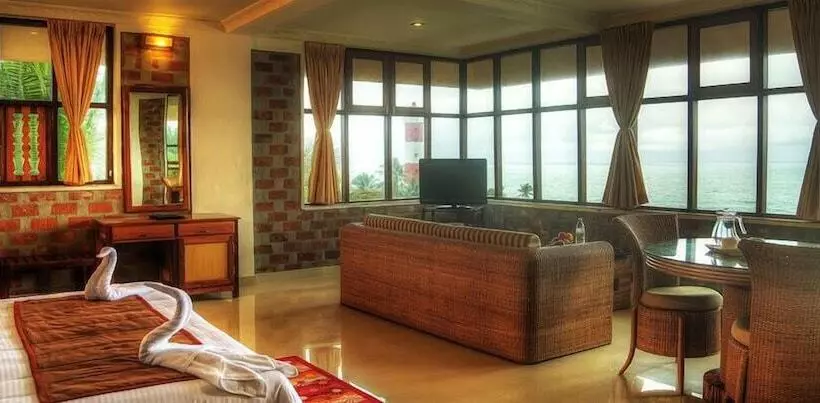 Fotos del hotel Sagara Beach Resort:  18