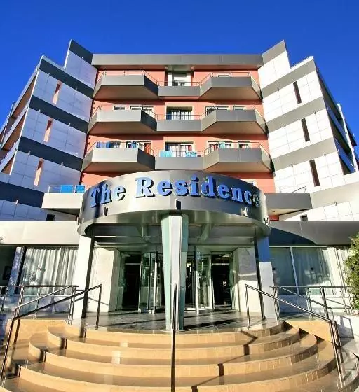 The Residence  Family And Fun