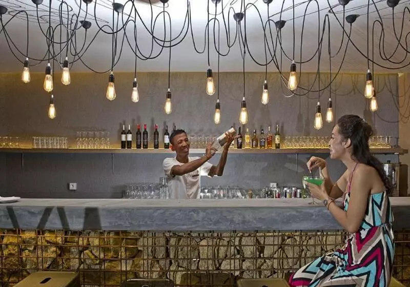 Fotos del hotel Grand Zuri Kuta Bali:  11