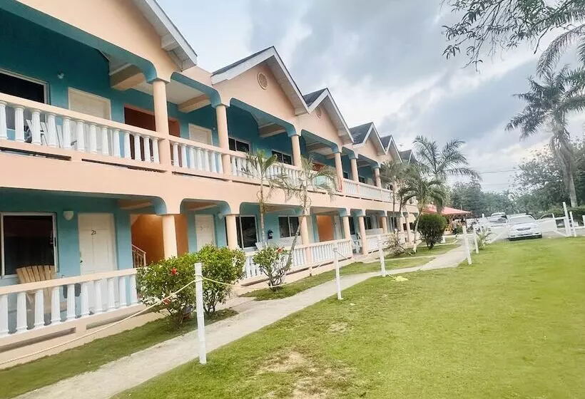 Jamaica Tamboo Resort