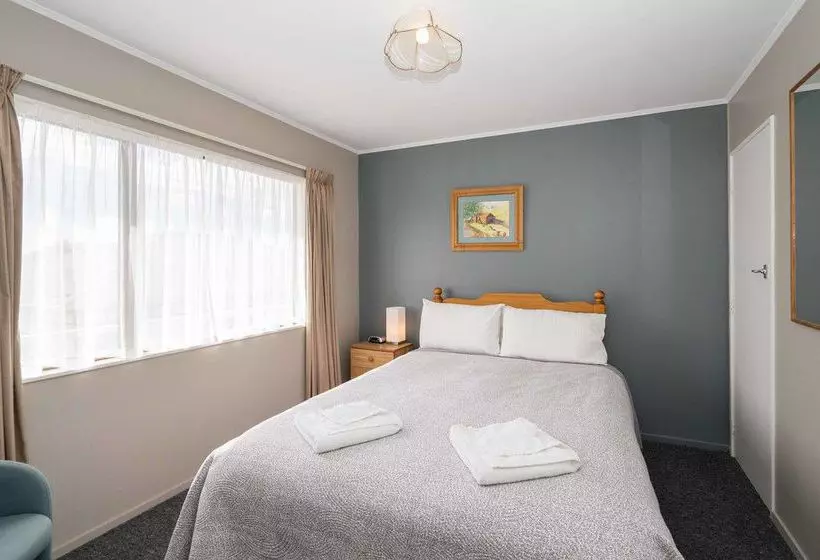 Fotos del hotel Trafalgar Lodge:  3