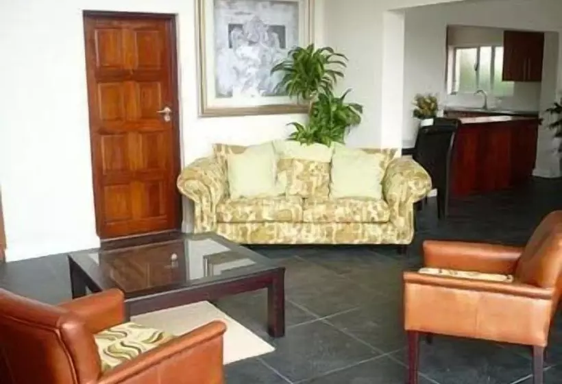 Fotos del hotel Aristotle Guest House:  10