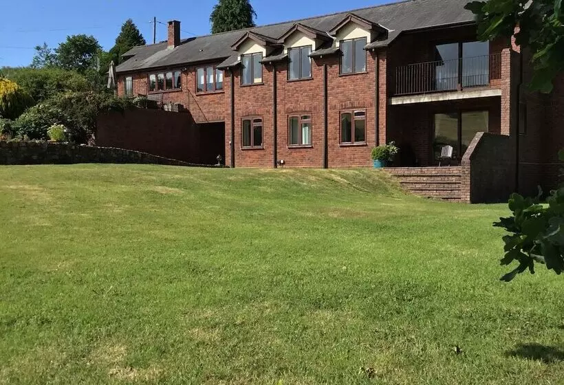 Fotos del hotel Lower Thornton Farm:  9