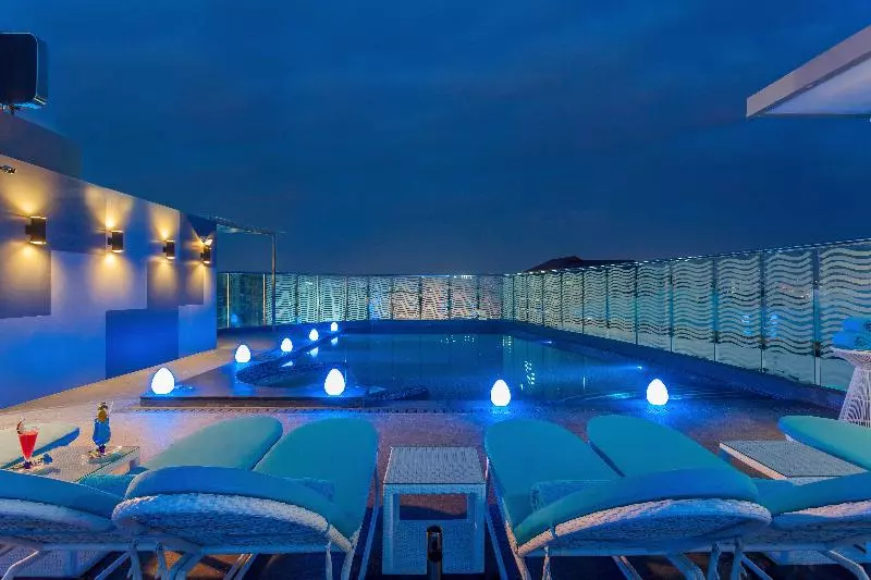 Fotos del hotel Centra By Centara Avenue  Pattaya:  19